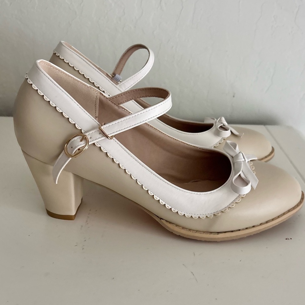 Chunky Block Heel Ankle Strap Bow Front Toe Retro Mary Jane Pumps, Beige, 10.5 - Picture 8 of 10